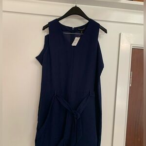 Banana Republic 12tall sleeveless navy jumpsuit